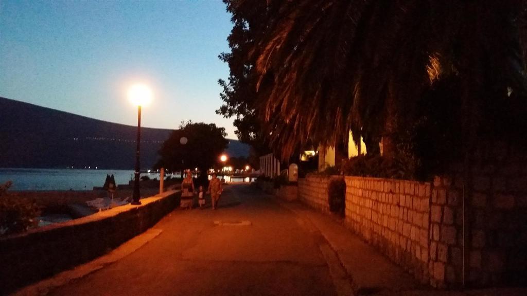 Apartmani Kalinic Бієла Екстер'єр фото